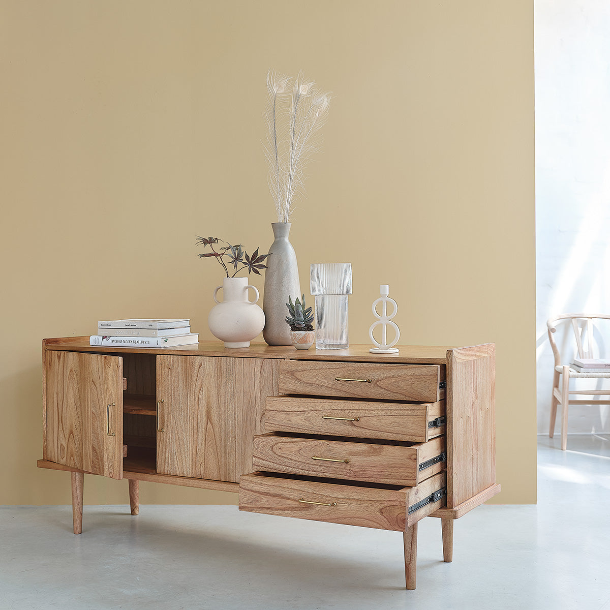 Berah Getah Suzanne commode mindi 175cm 2 portes 4 tiroirs