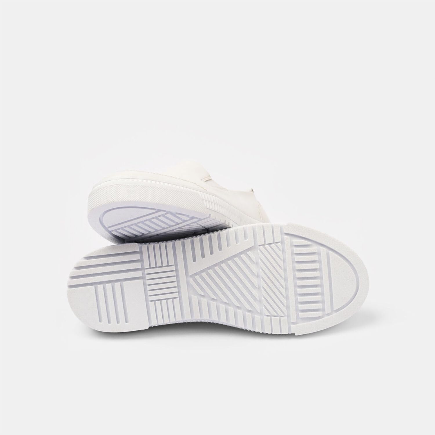 Bata Slip On cuir femme sans lacets confort