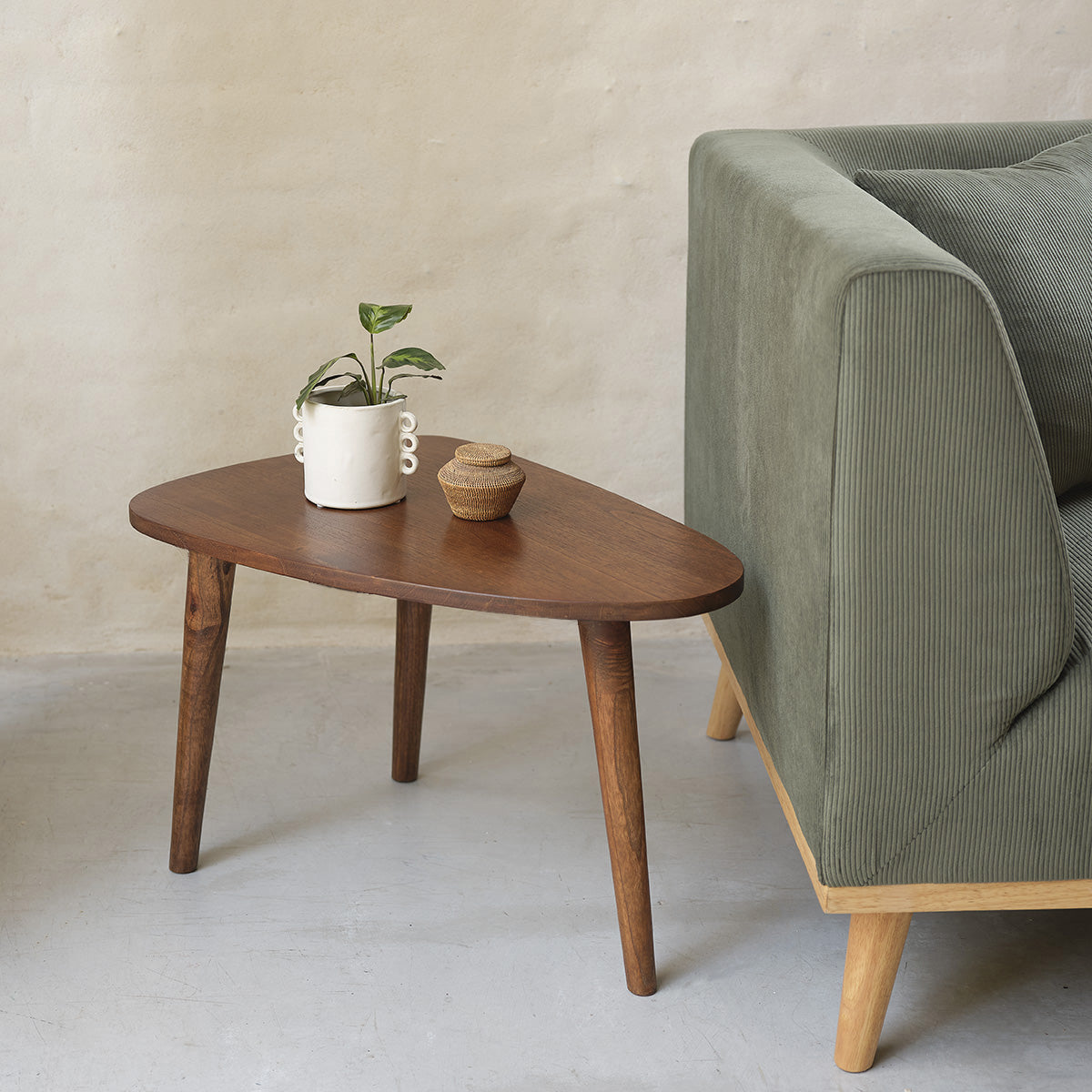 Berah Getah Brune table basse mindi noyer 62 cm