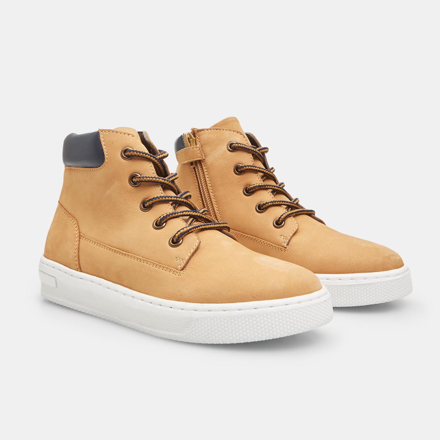 Bata bottines garçon lacets confort résistant