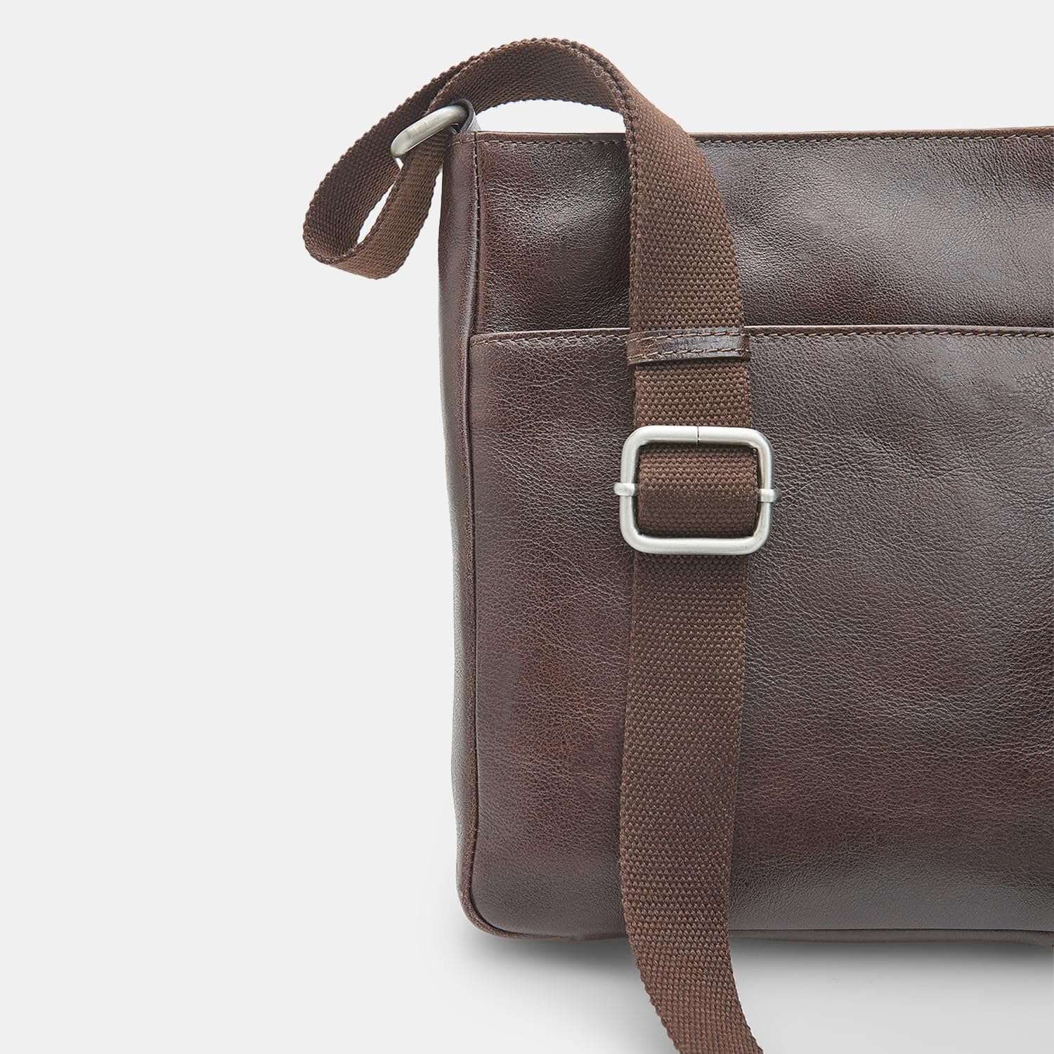 Bata Sacs pochette cuir homme pratique élégant