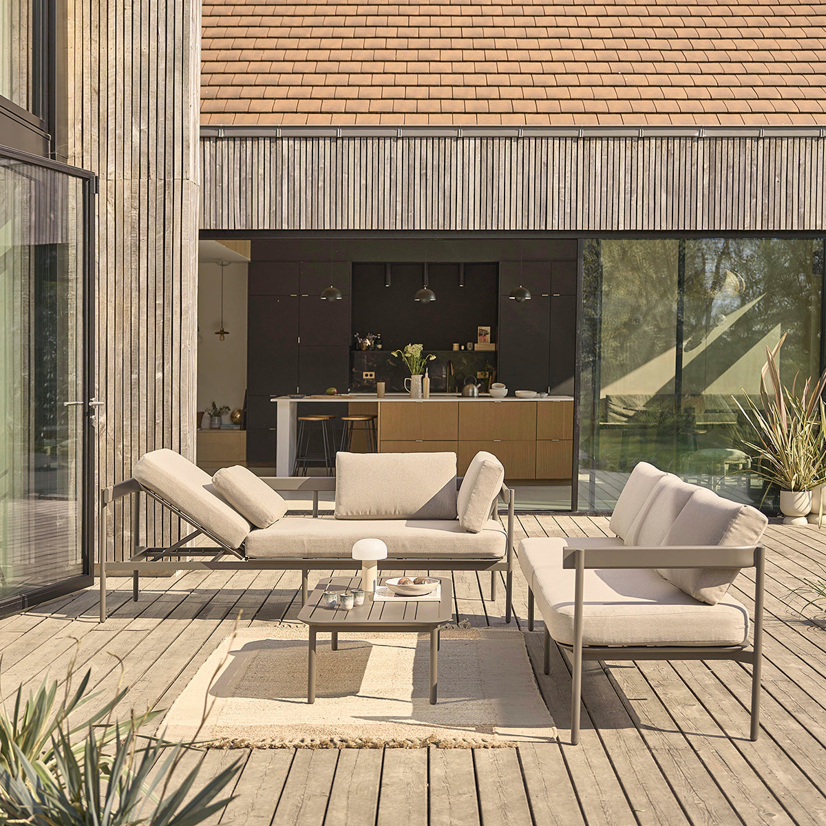 Berah Getah Alvar salon de jardin aluminium bas grège