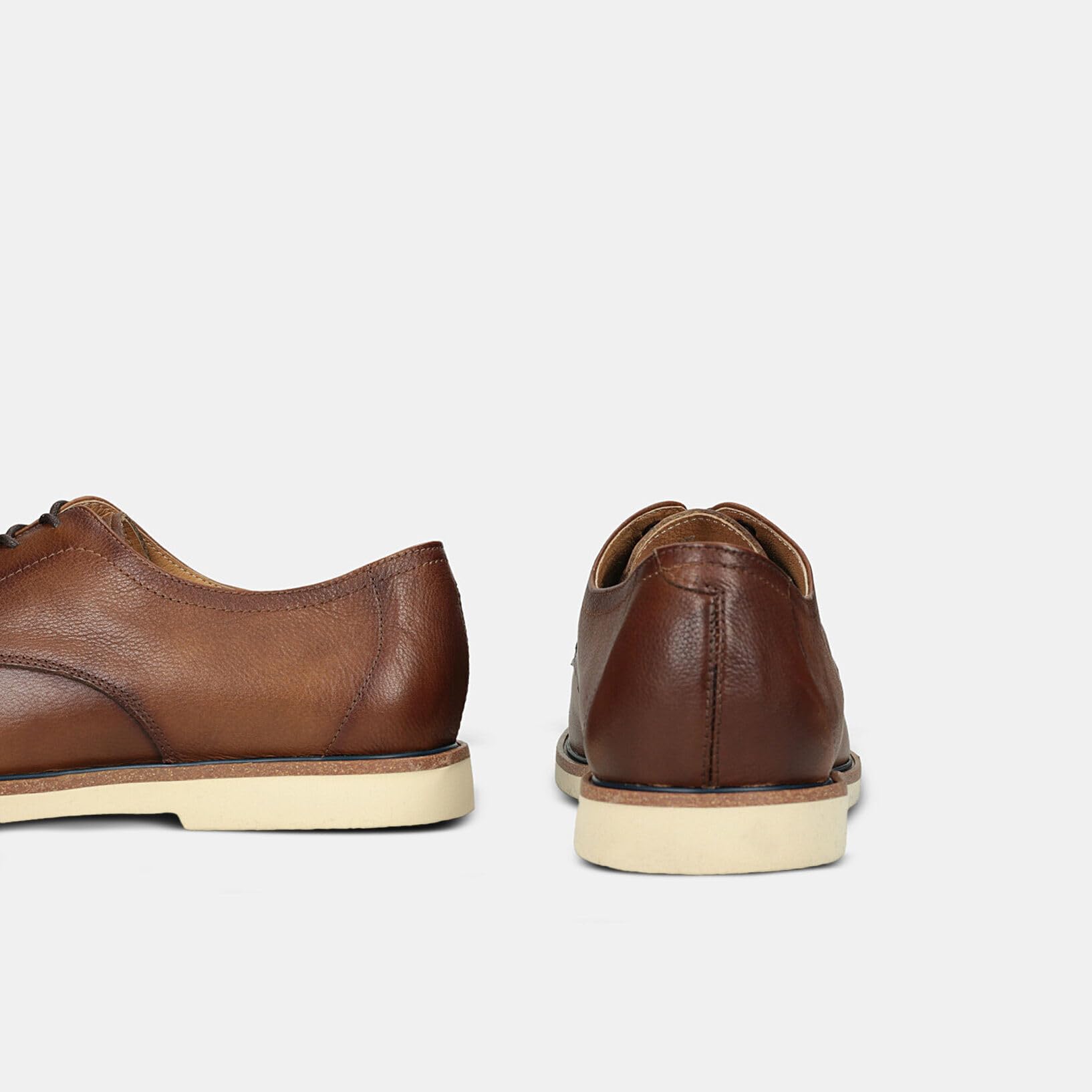 Bata Chaussures à lacets homme en cuir ville