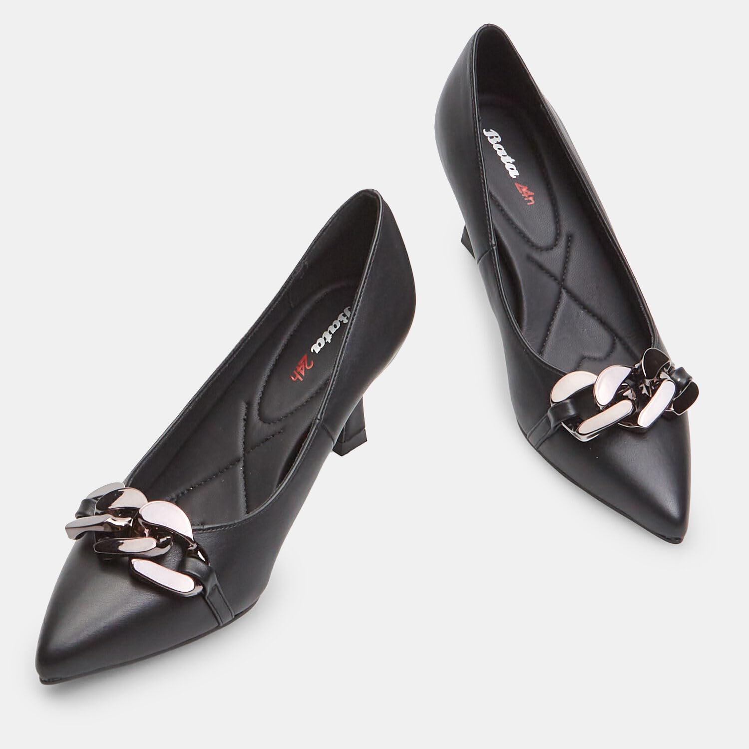 Bata Escarpins femme talon moyen à chaîne