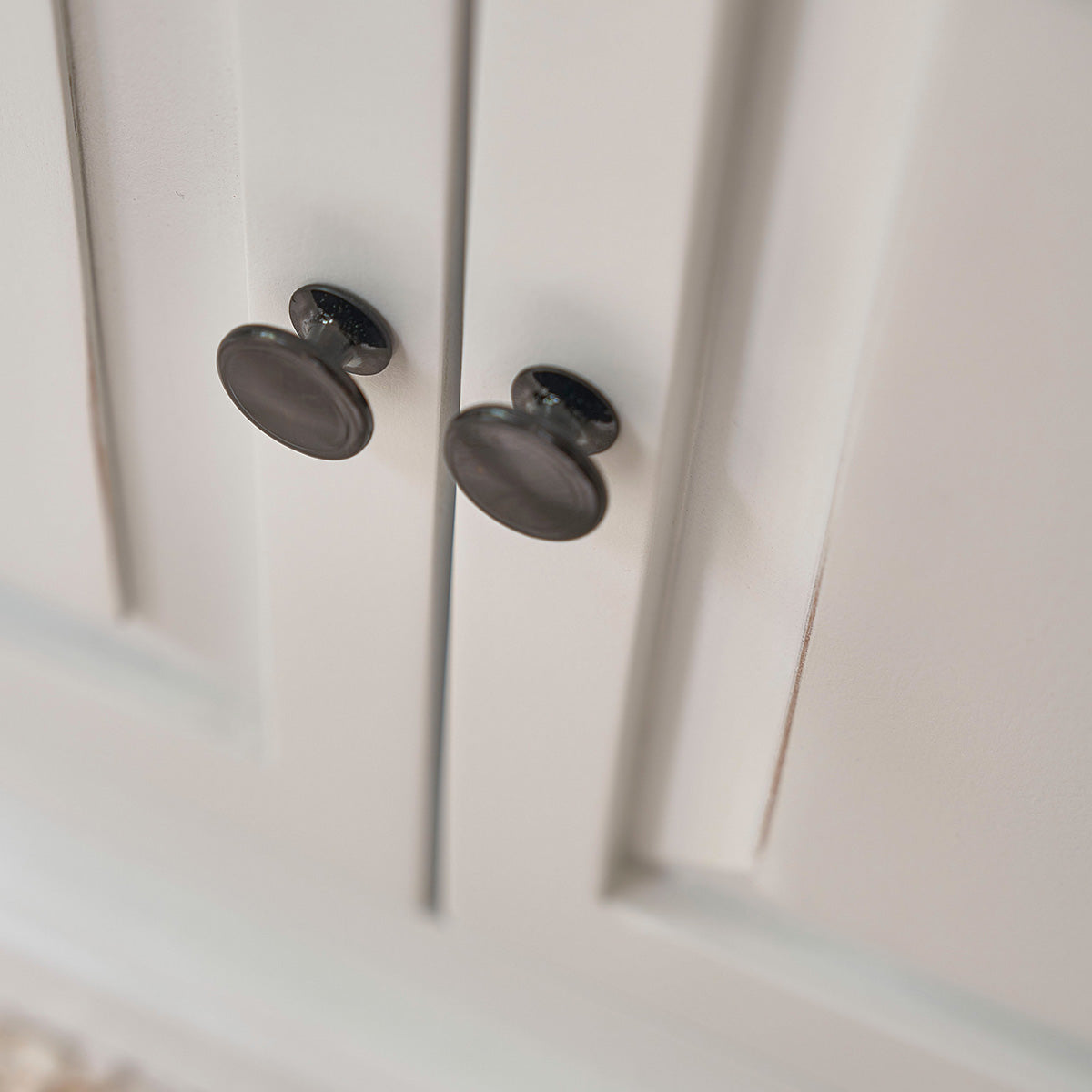 Berah Getah DEMEURE meuble TV bois 160 cm blanc 4 portes
