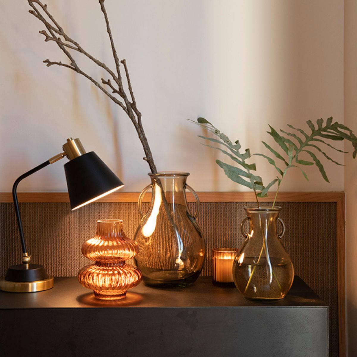 Andrea House lampe table métal noir vintage
