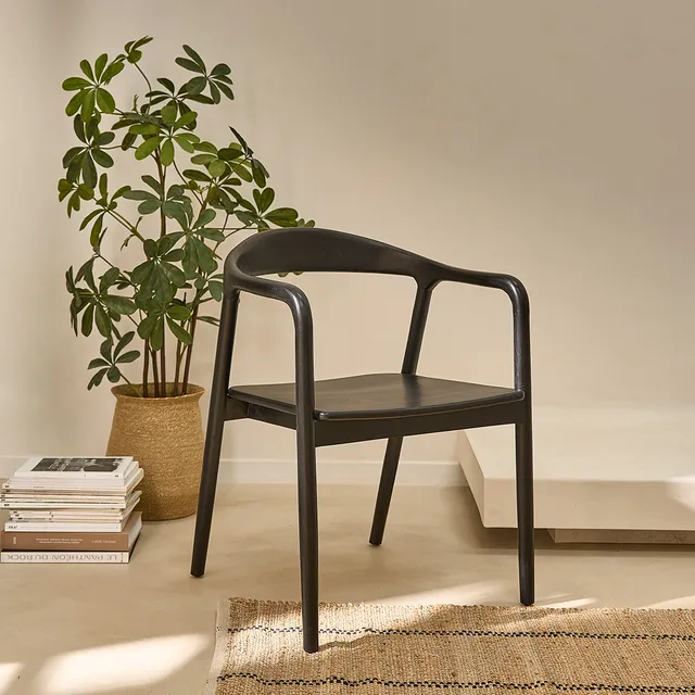 Berah Getah Ambre chaise teck noir avec accoudoirs