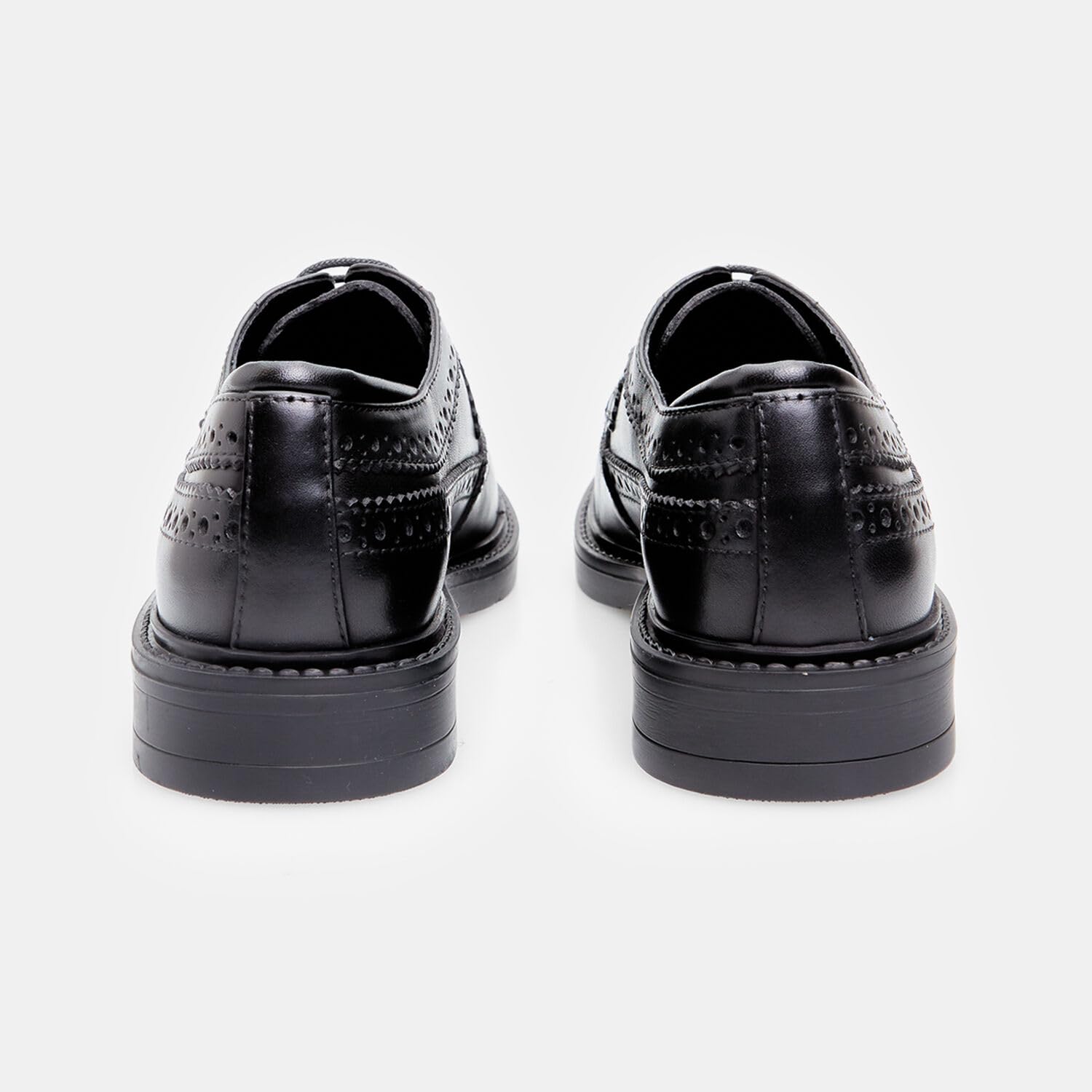 Bata Chaussures à lacets cuir femme noires brogues