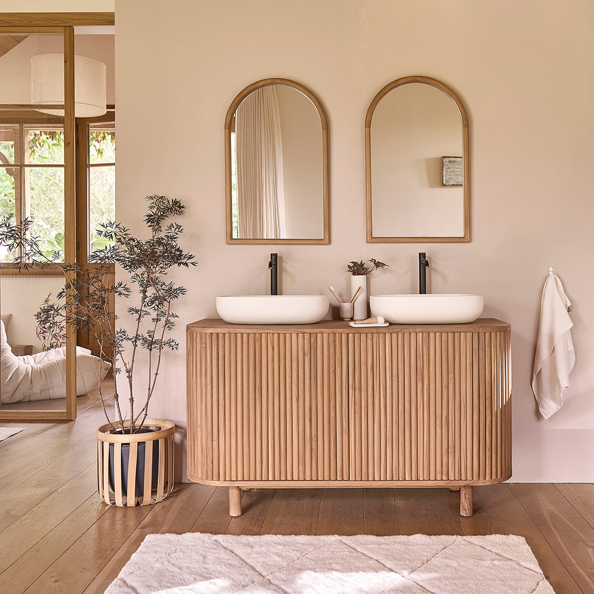 Berah Getah Coline meuble vasque teck 140 cm 2 portes