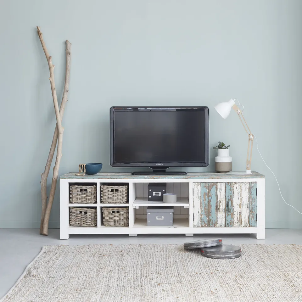 Berah Getah Atlantic meuble TV pin recyclé 180 cm rotin