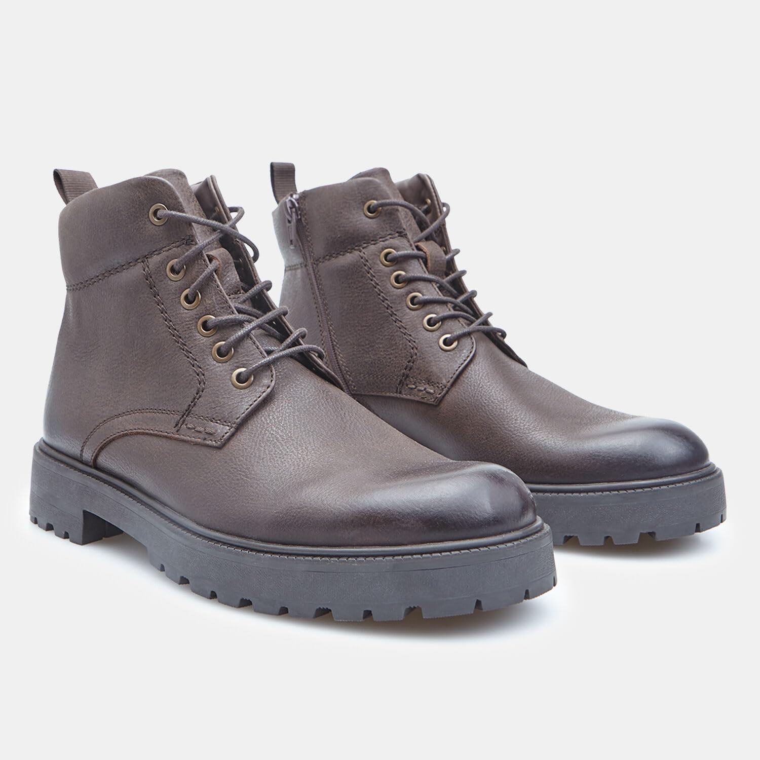 Bata Bottine lacets cuir homme confortable