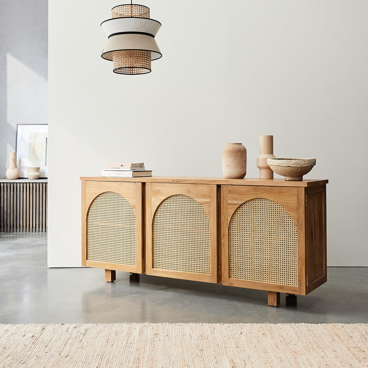 Berah Getah Loé buffet teck cannage 183 cm 3 portes