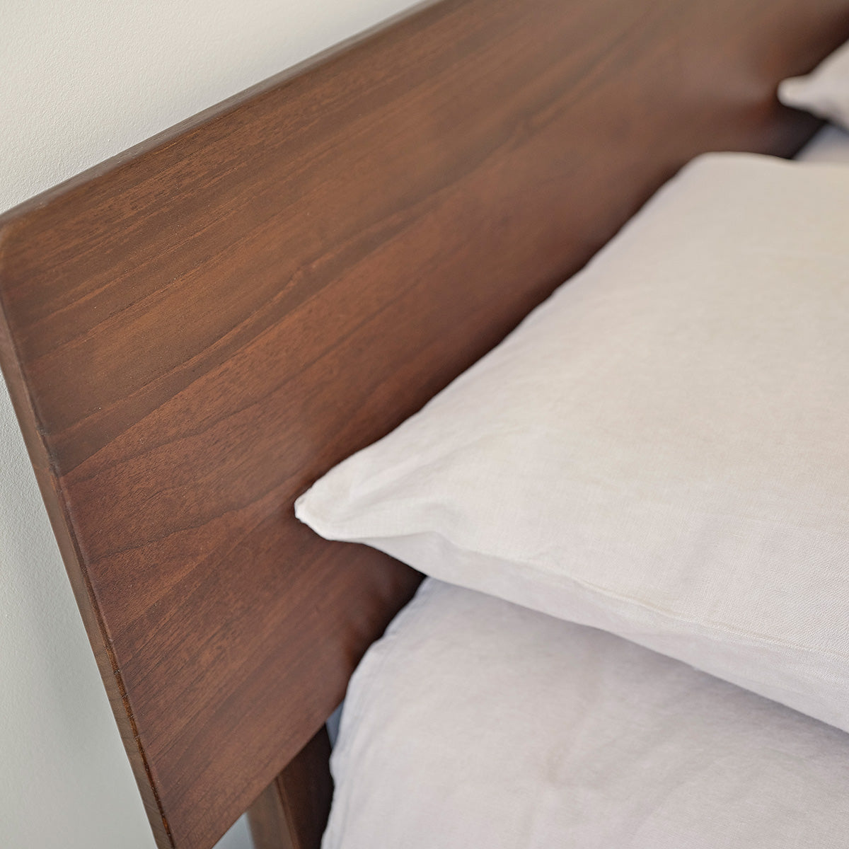 Berah Getah VINTAGE lit double mindi 160 avec sommier