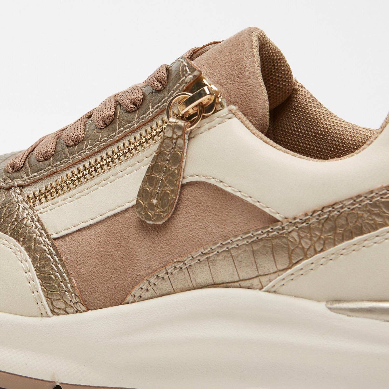 Bata Sneakers baskets compensées femme confort