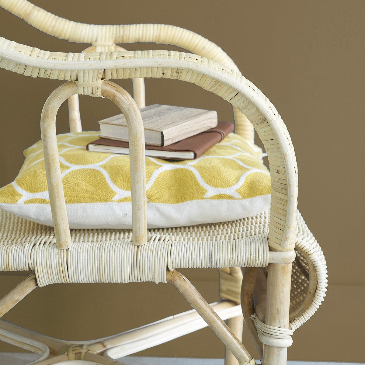 Berah Getah Albane fauteuil rotin naturel avec coussin