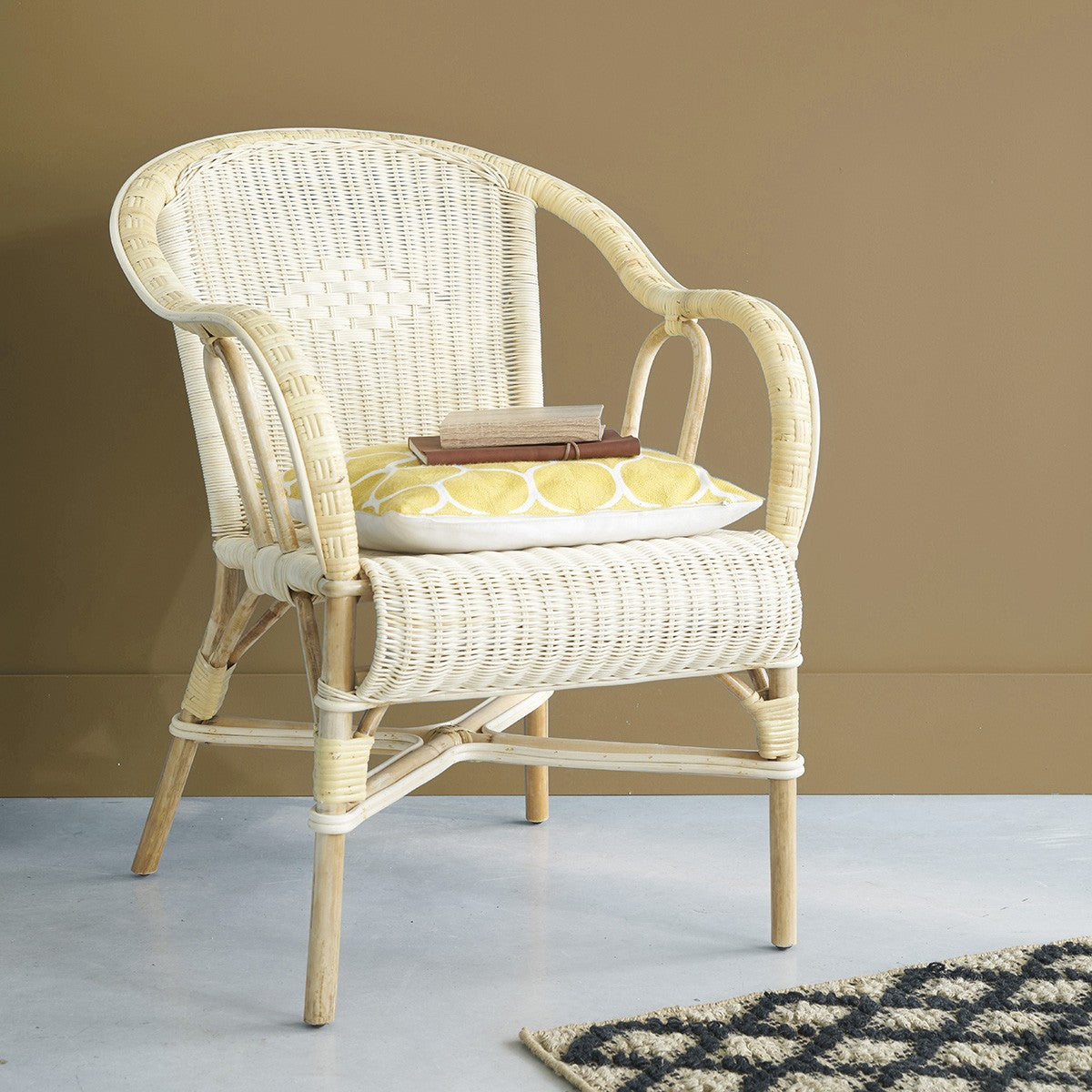 Berah Getah Albane fauteuil rotin naturel avec coussin