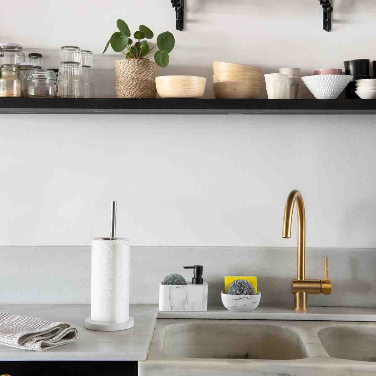 Andrea House Cuisine distributeur marbre blanc