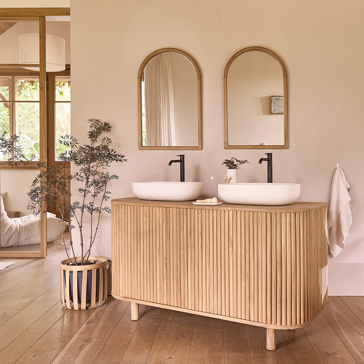Berah Getah Coline meuble vasque teck 140 cm 2 portes
