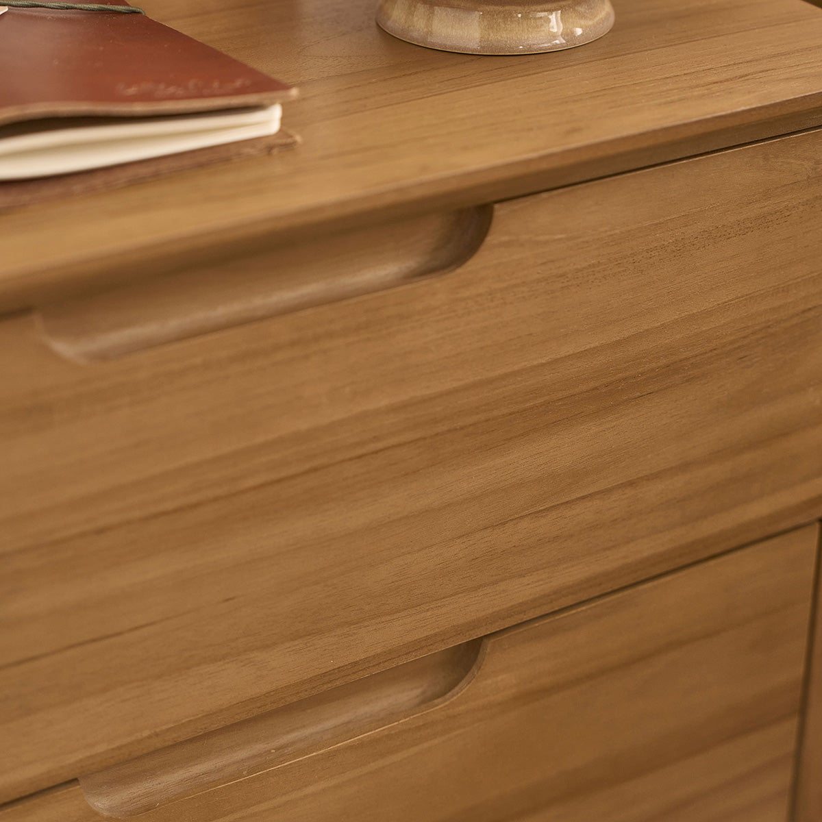 Berah Getah Gustave table chevet teck 50 cm naturel