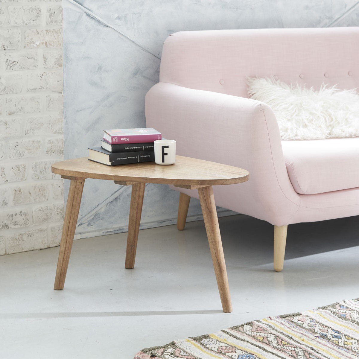 Berah Getah Odda table basse mindi 62 cm galet