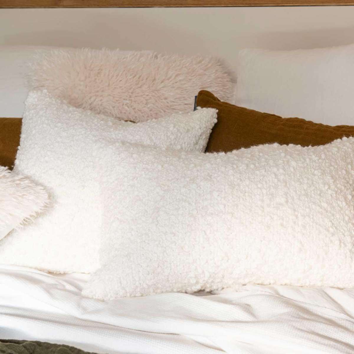 Andrea House Textil coussin bouclé blanc 50x50