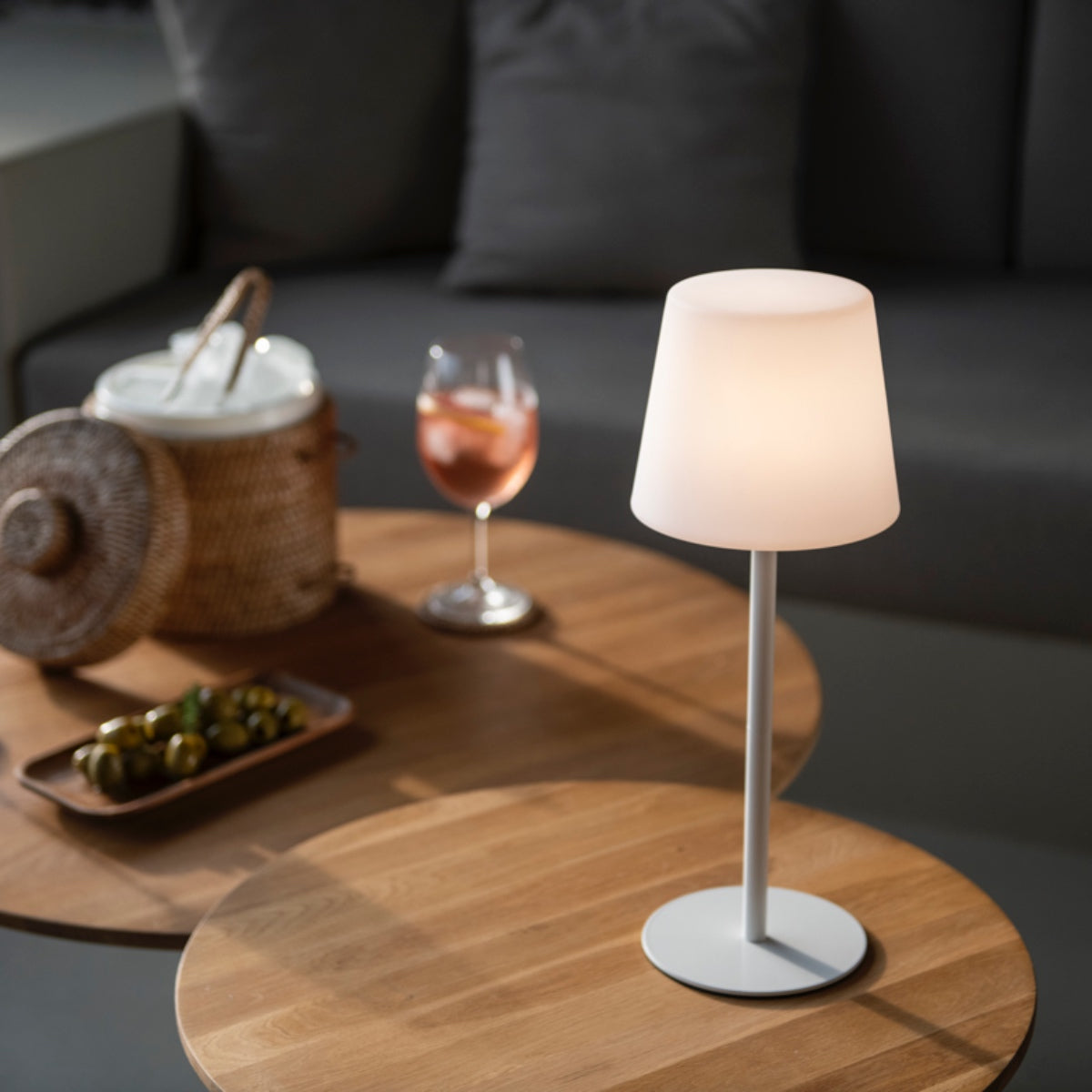 Andrea House lampe led sans fil métal blanche