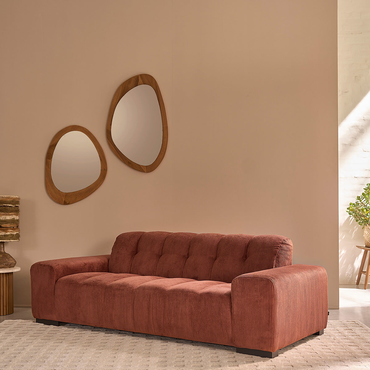 Berah Getah Alphonse Canapé 3 places velours côtelé terracotta