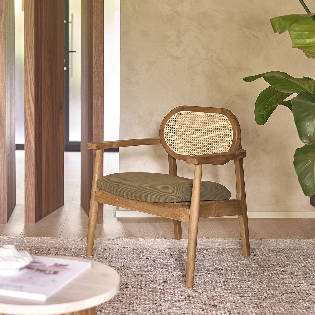 Berah Getah COLINE table dappoint teck marbre ronde