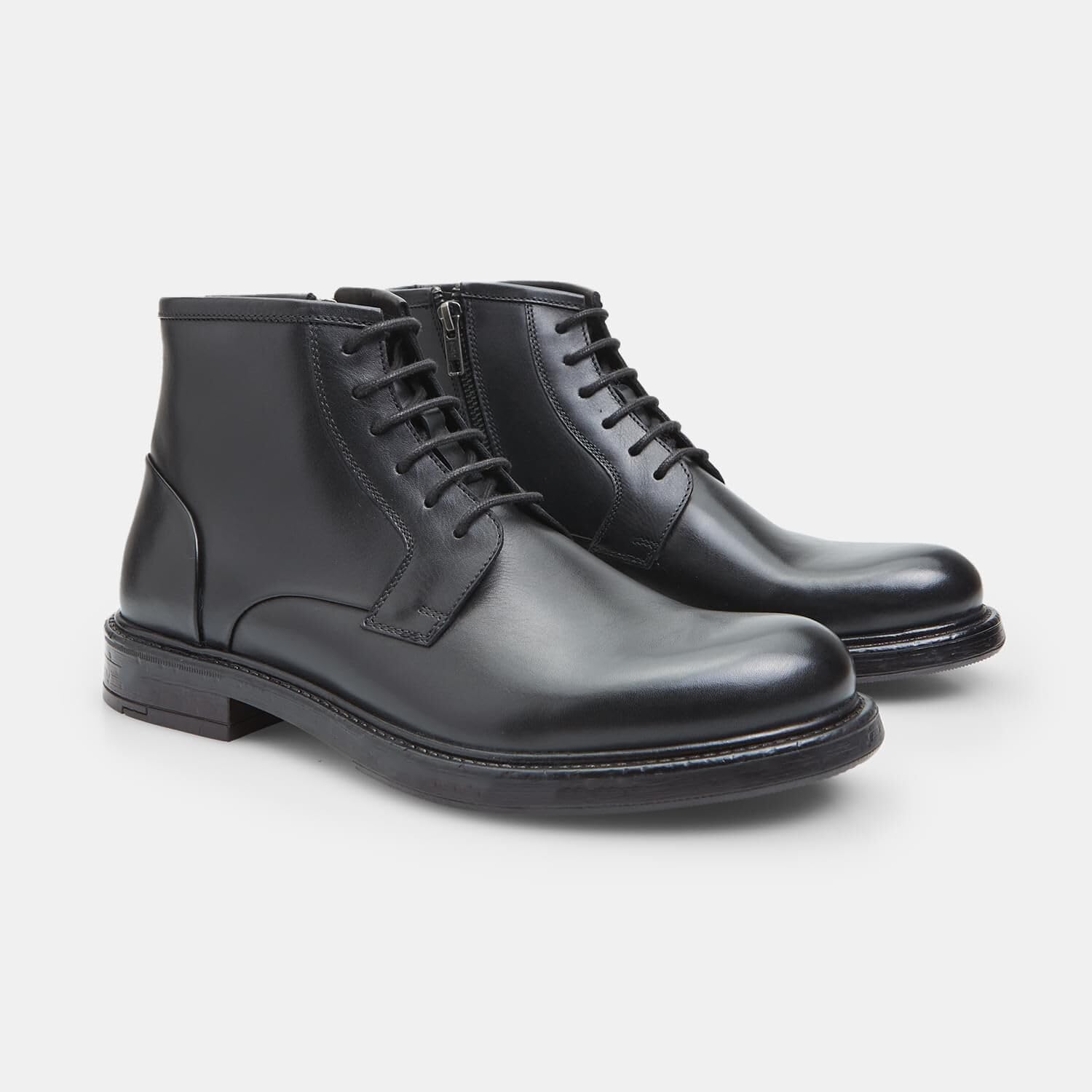 Bata Boots lacées homme cuir marron classique