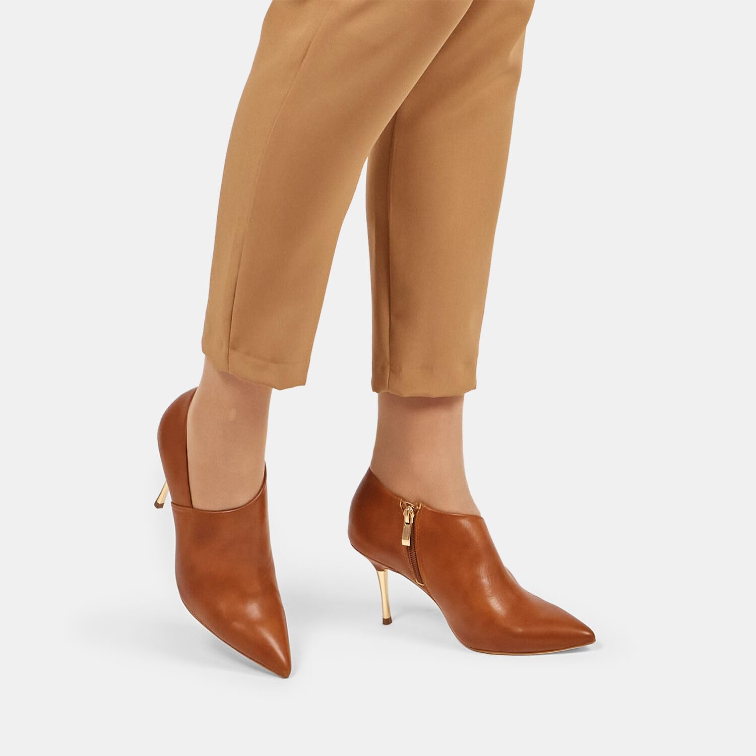 Bata Chaussures à talons escarpins Talon Aiguille