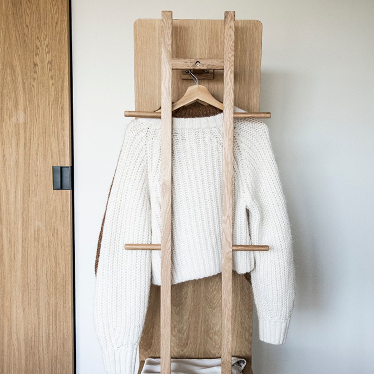 Andrea House miroir nordique bois avec étagère dressing