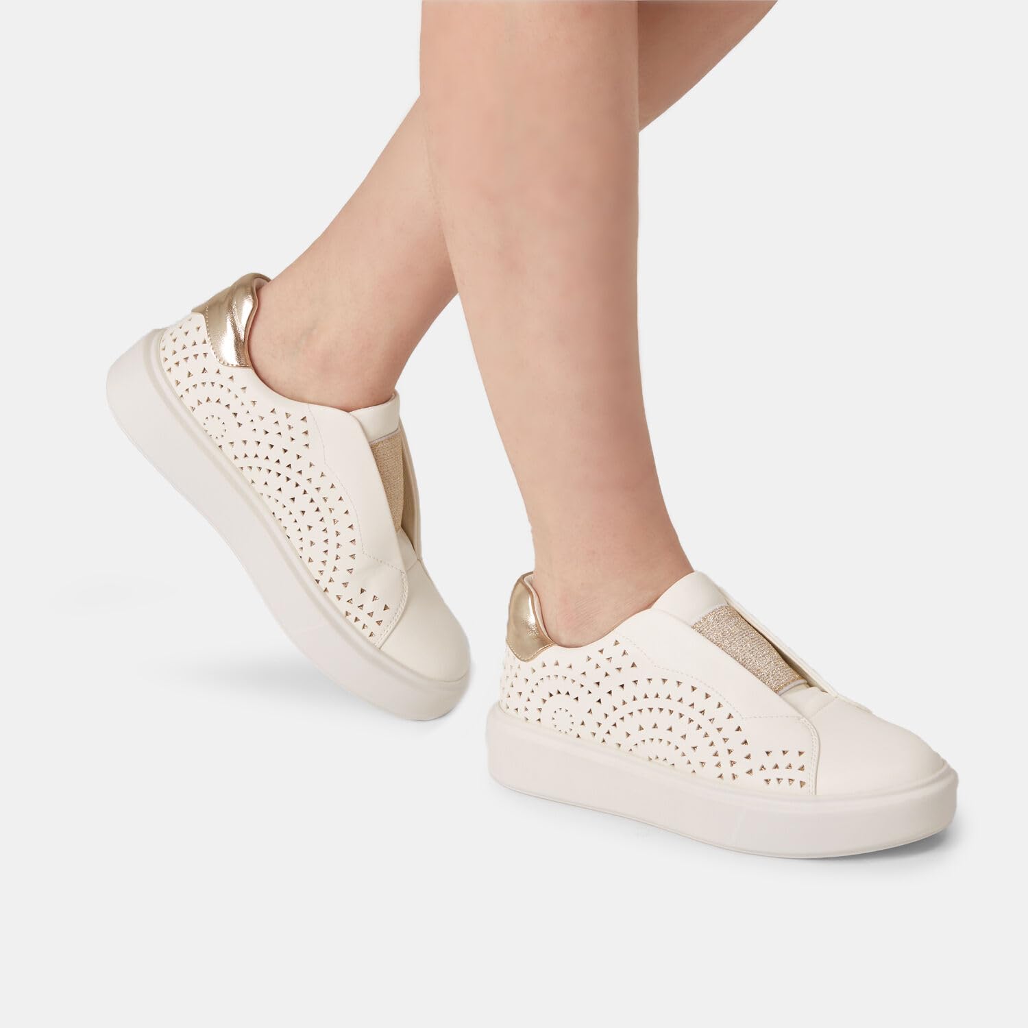 Bata Slip On sneakers sans lacets femme ville