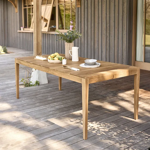 Berah Getah Livie table de jardin teck 8 personnes lattes