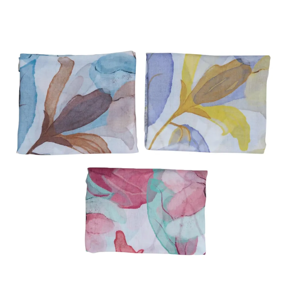 Bata écharpe femme tissu léger douce et élégante