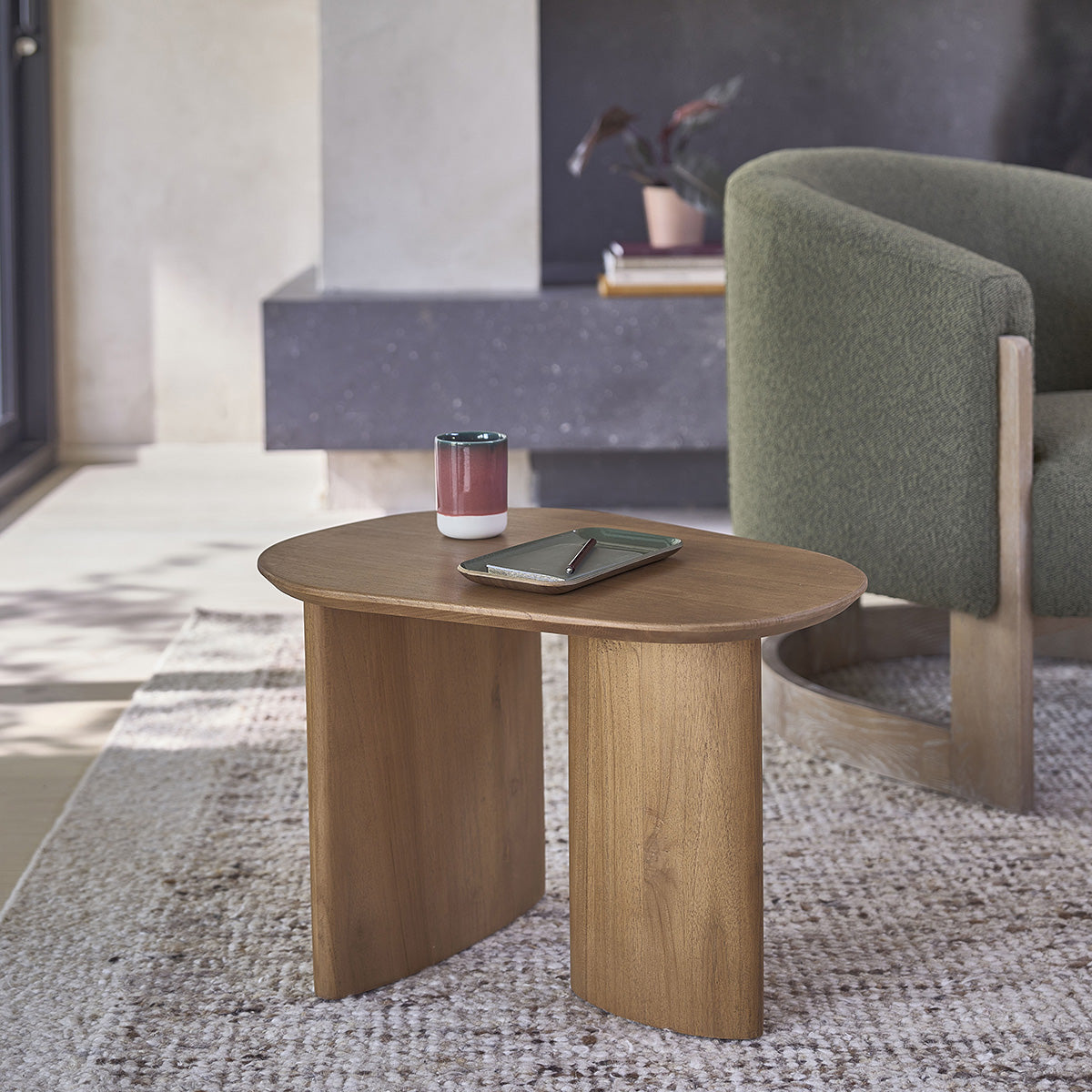 Berah Getah Calma table appoint teck organique ovale