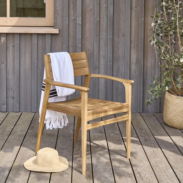 Berah Getah APRIL fauteuil jardin teck massif empilable