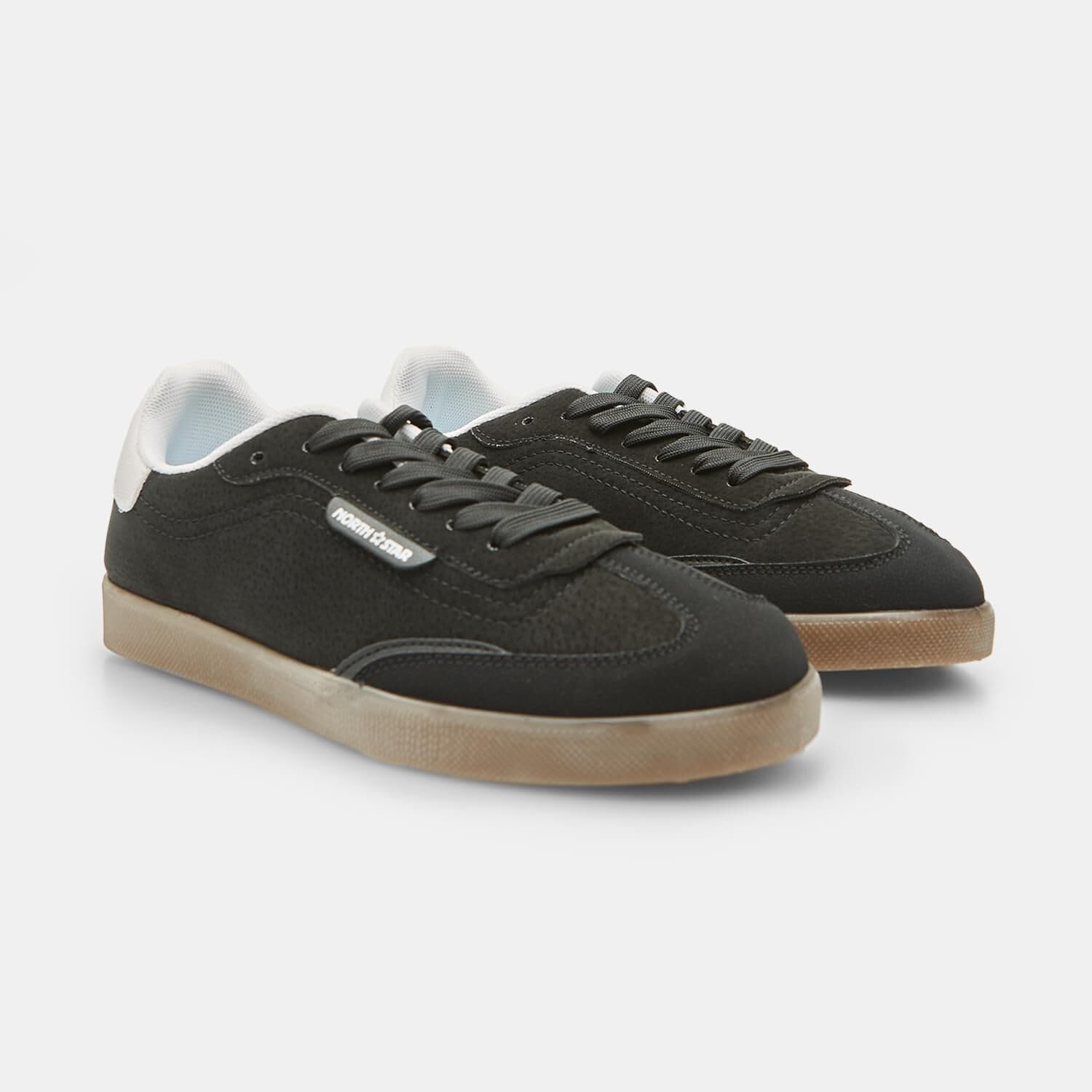 Bata North Star Striker Sneakers femme gomme