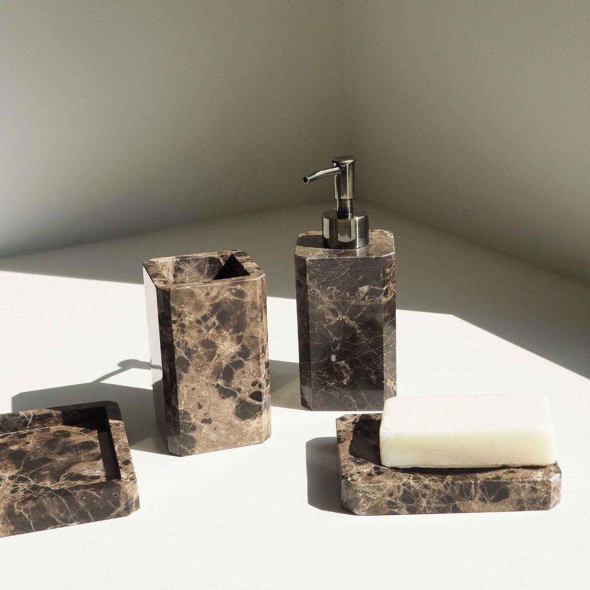 Andrea House Royal distributeur savon marbre