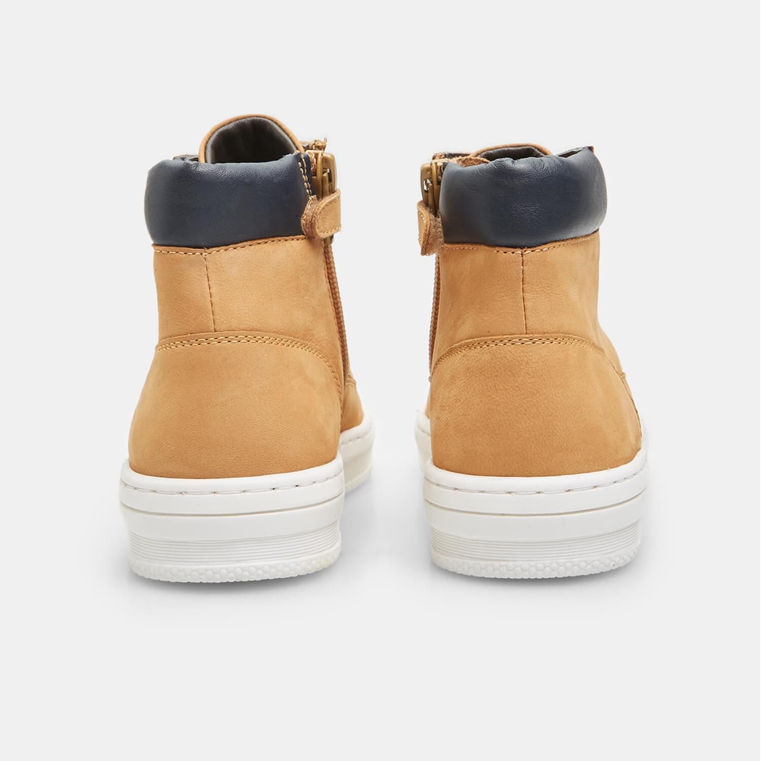 Bata bottines garçon lacets confort résistant