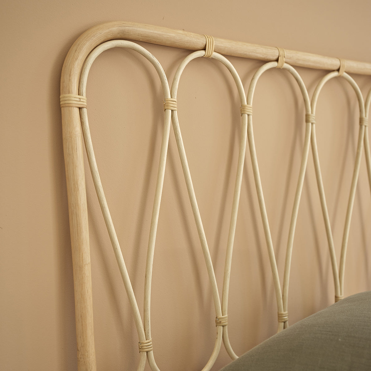 Berah Getah Boho tête de lit rotin enfant 90 cm arrondie