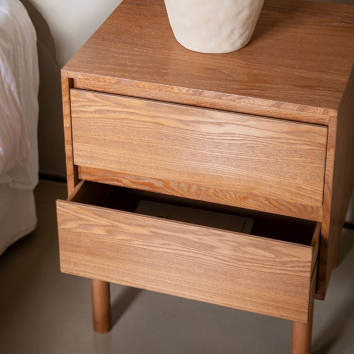 Andrea House Mueble table de nuit frêne foncé 2 tiroirs