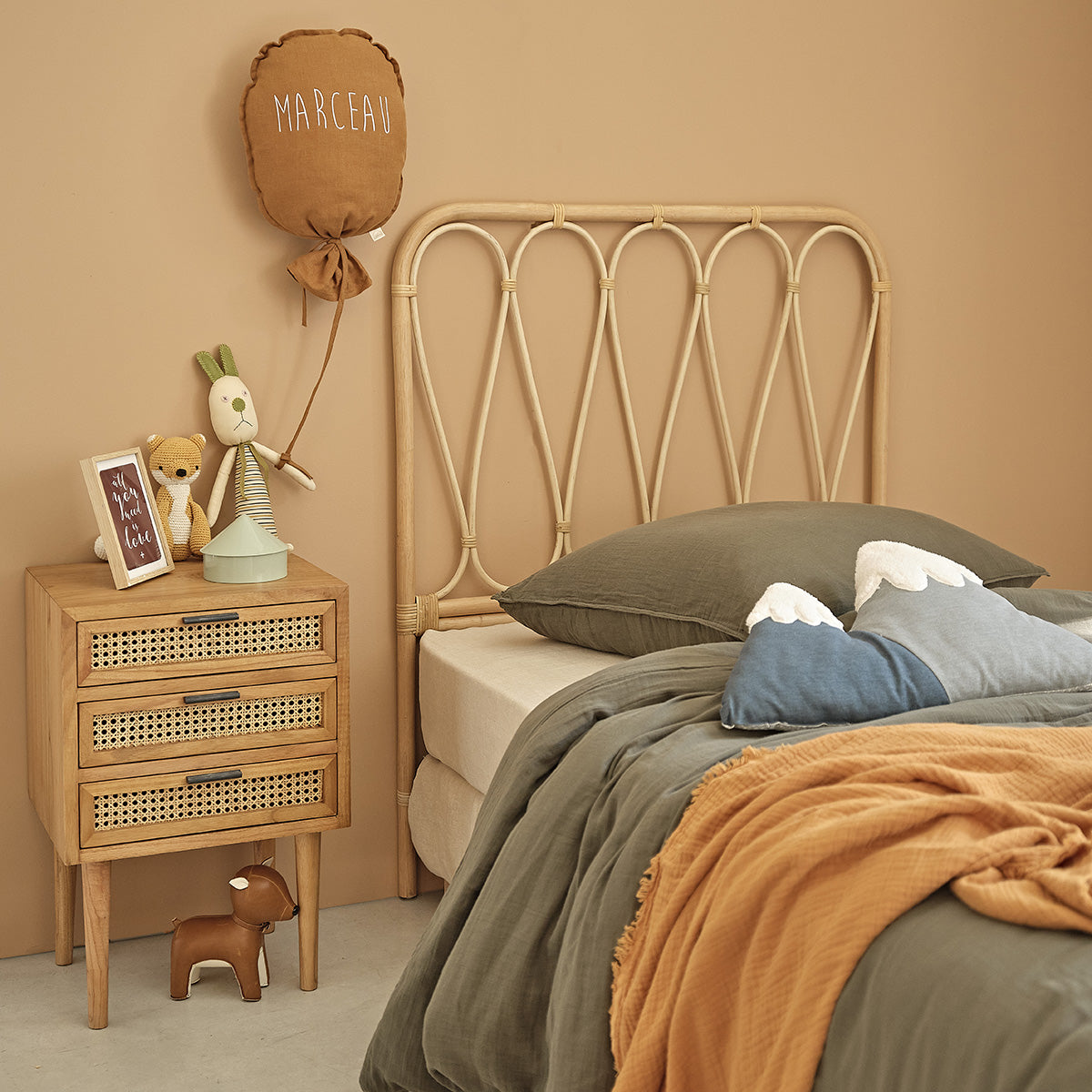 Berah Getah Boho tête de lit rotin enfant 90 cm arrondie