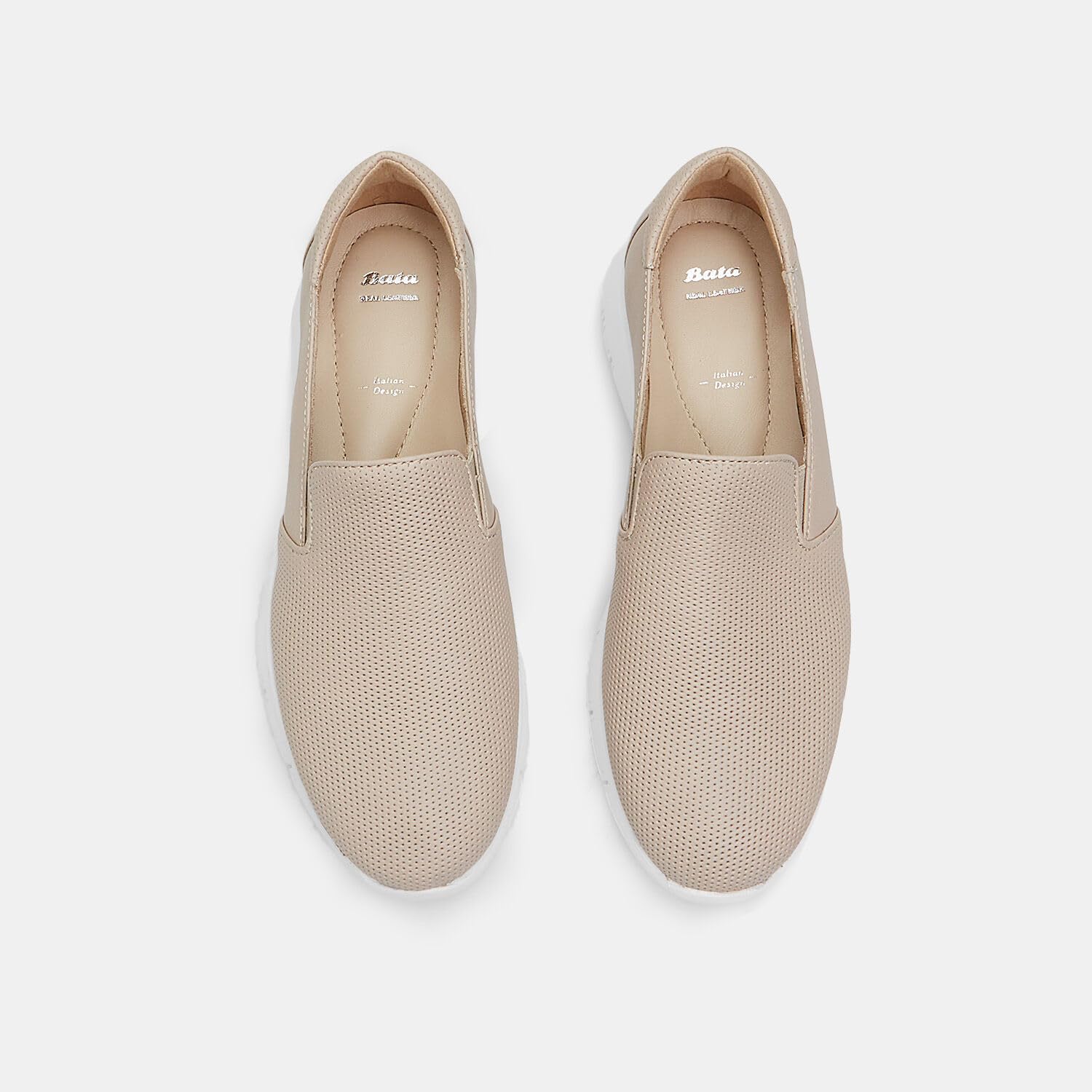 Bata sneakers cuir femme confortables usage quotidien
