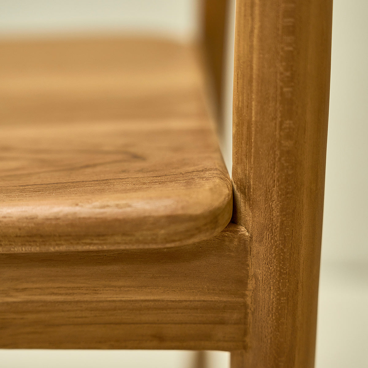 Berah Getah AMBRE lot 2 chaises teck massif