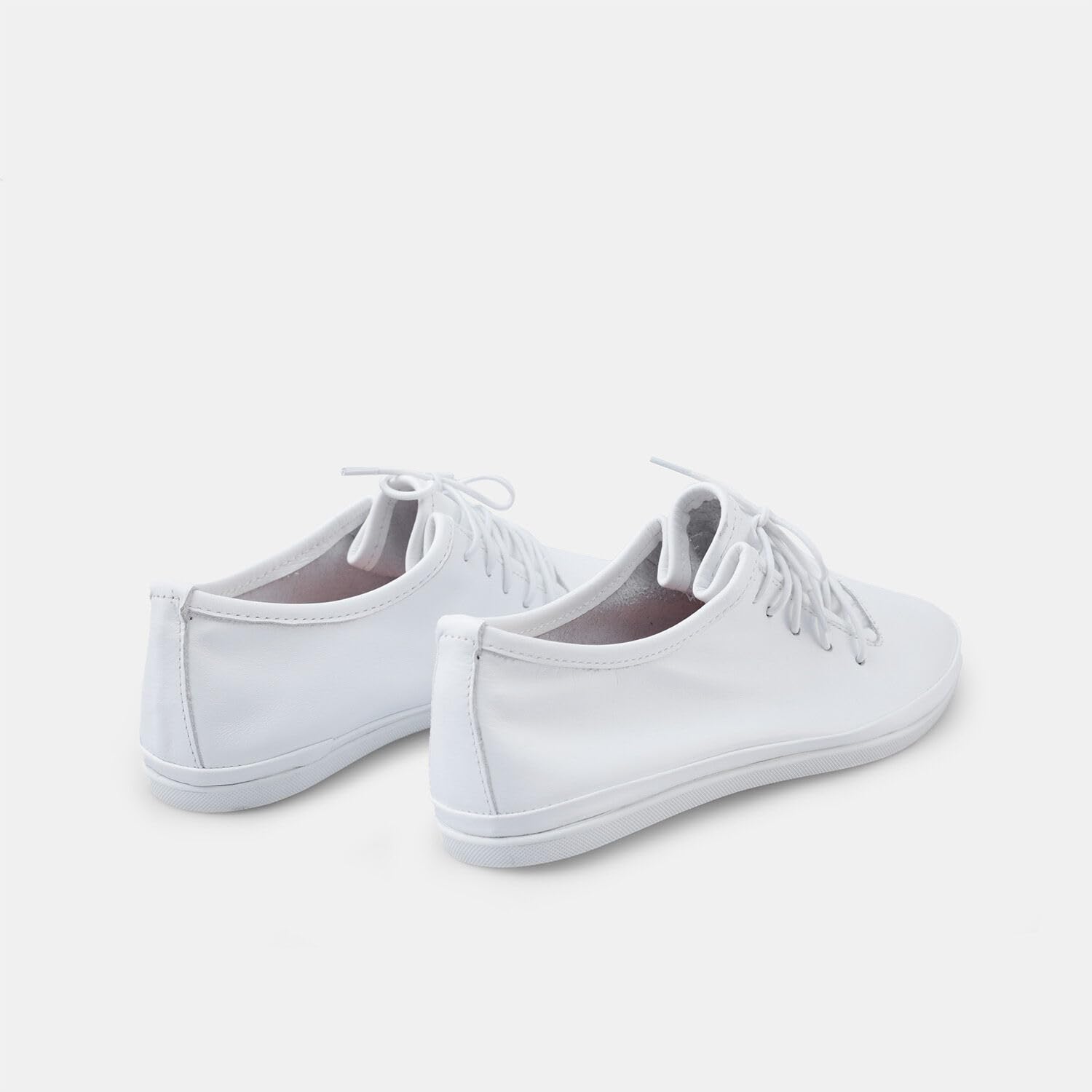 Bata Chaussures à lacets cuir femme plates ville