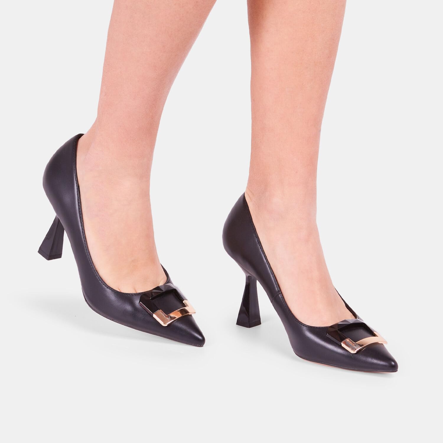 Bata Red Label escarpins talon midi boucle femme