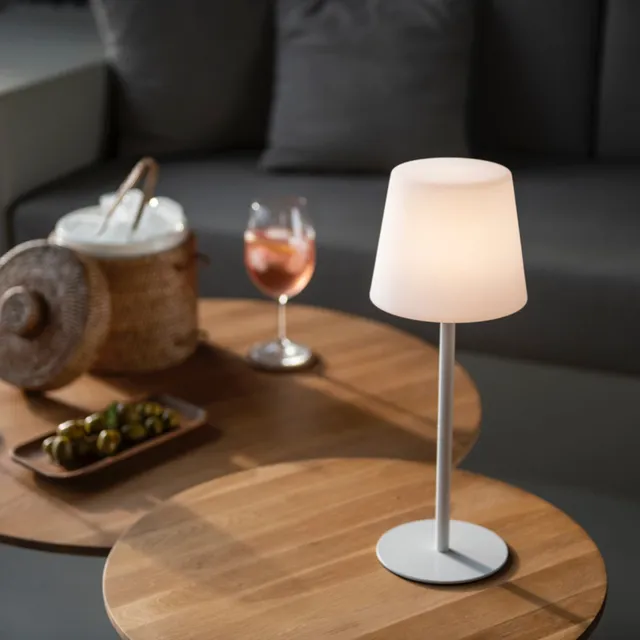 Andrea House lampe led sans fil métal blanche