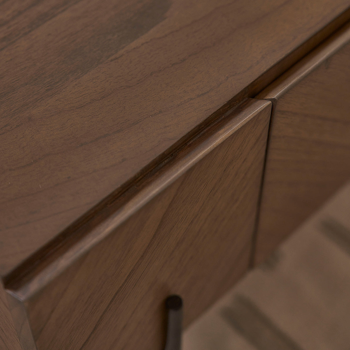 Berah Getah Calix table basse mindi métal 120 cm noyer