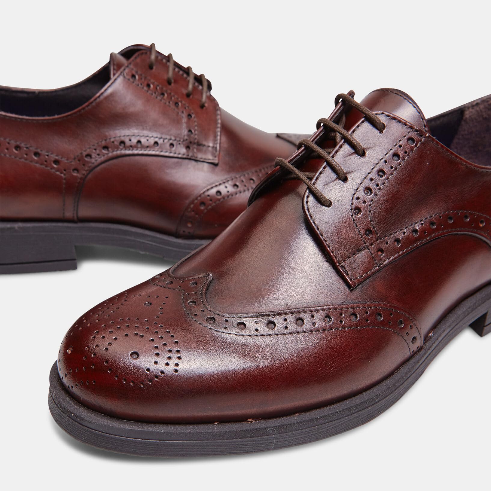 Bata Chaussures à lacets Derbies homme cuir