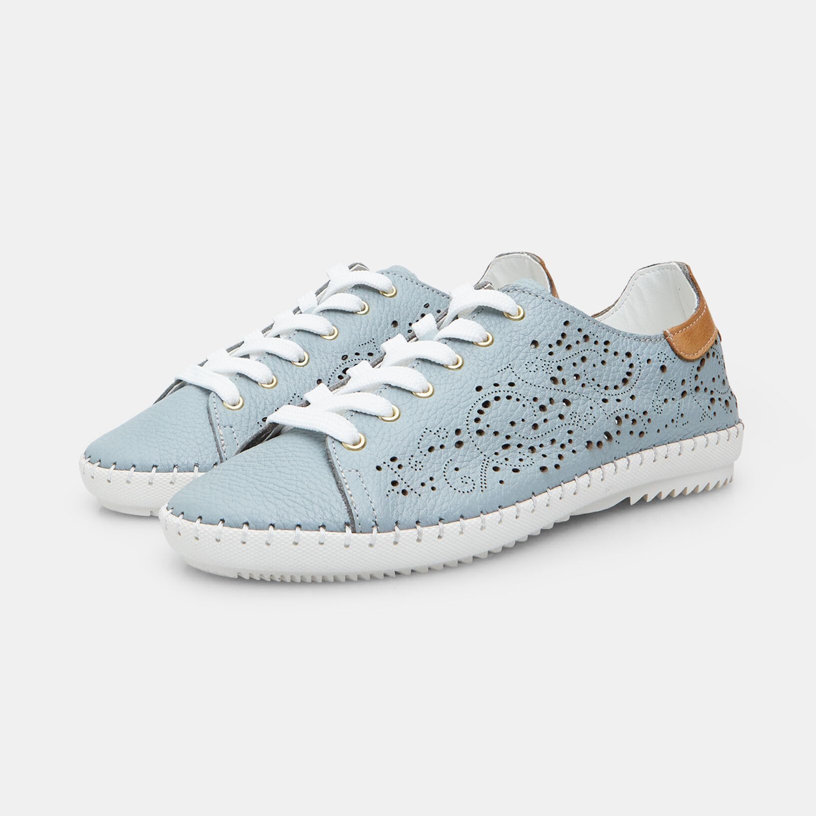 Bata Weinbrenner chaussure à lacets femme